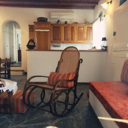 Вілла Laggades Relaxing House Tinos Екстер'єр фото