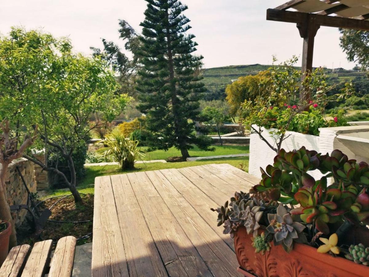 Вілла Laggades Relaxing House Tinos Екстер'єр фото