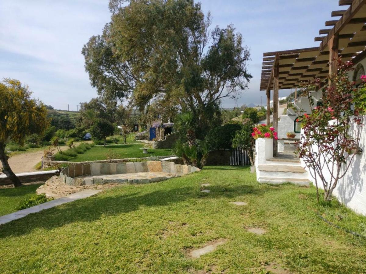 Вілла Laggades Relaxing House Tinos Екстер'єр фото